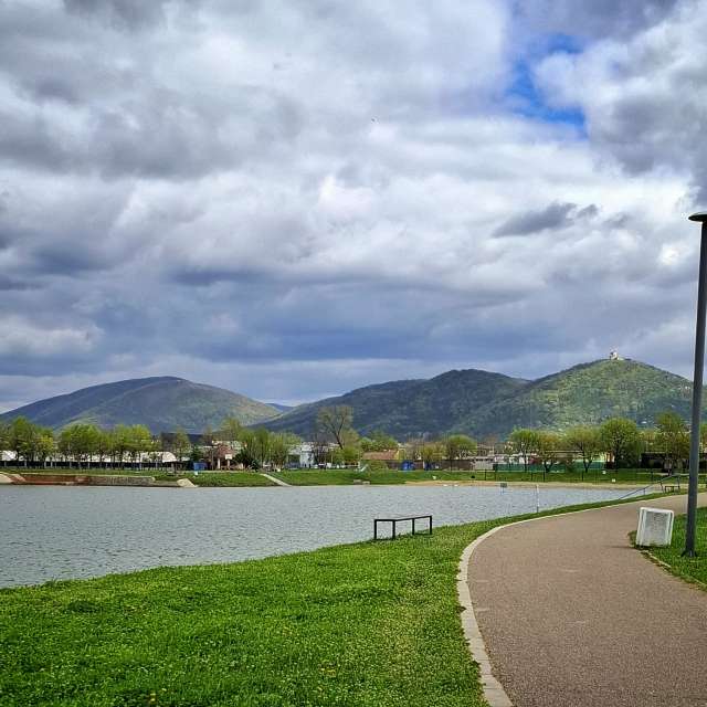 天气预报，带Aleksandar精美的照片