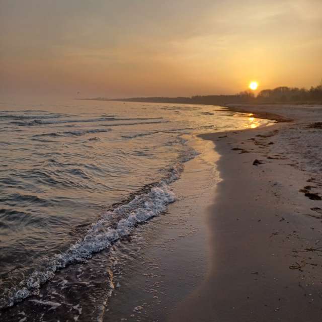 Weather forecasts with beautiful photos by Hikey