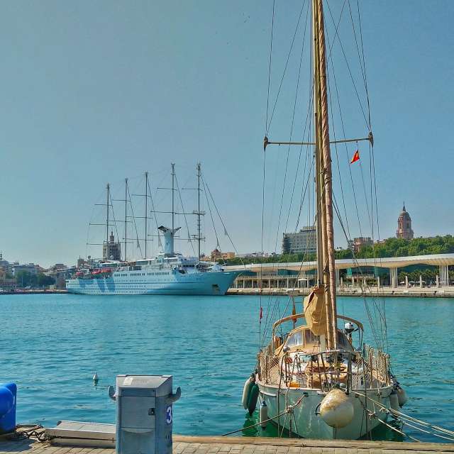 Toilet. Weather forecasts with beautiful photos by Alen Salihbašić Photos in Málaga