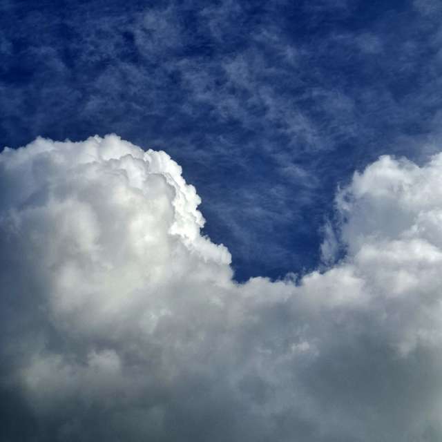 Sky. Weather forecasts with beautiful photos by Wen-ya Huang Photos in Kaohsiung City