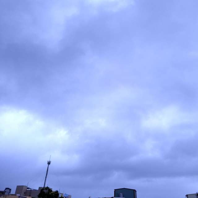 Driving. Weather forecasts with beautiful photos by Wen-ya Huang Photos in Kaohsiung City