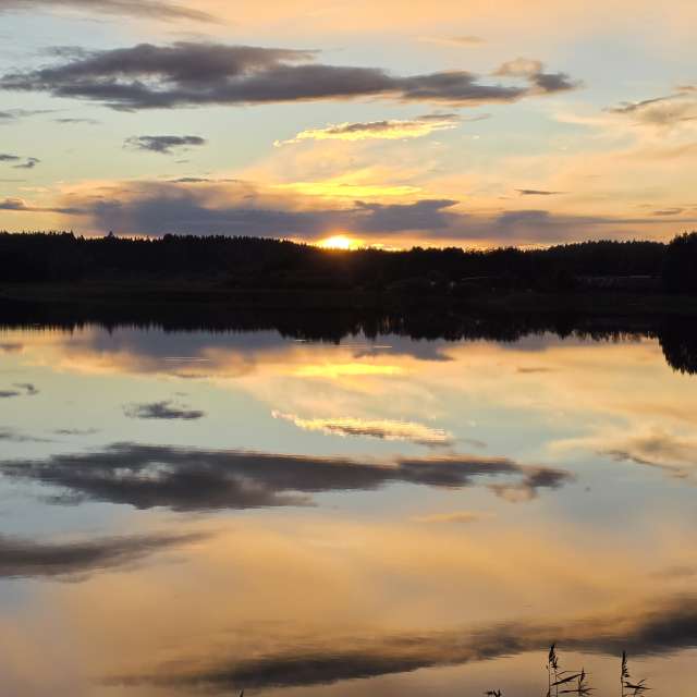 Weather forecasts with beautiful photos by Pietro Cici