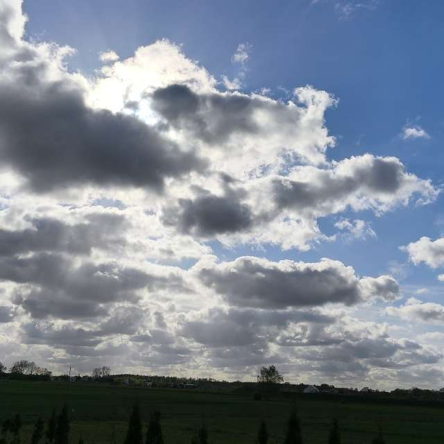 Fliegend. Wettervorhersagen mit schönen Fotos von Valiukas Fotos Litauen