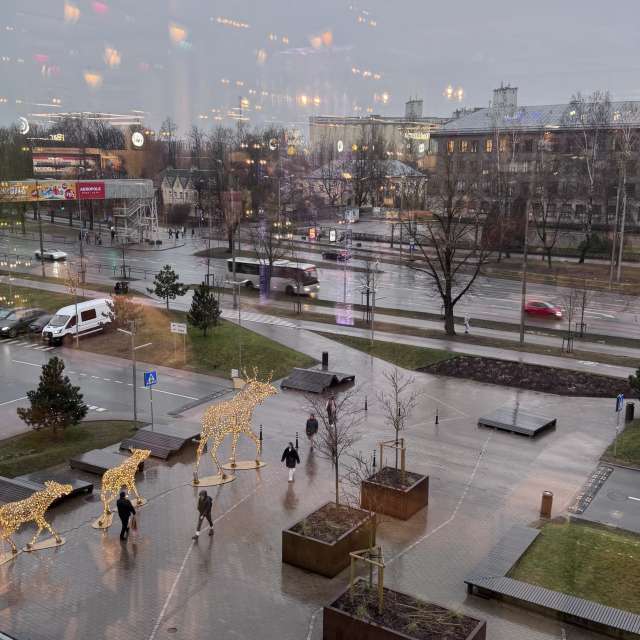 Bench. Weather forecasts with beautiful photos by Svet-Lana Photos in Rīga