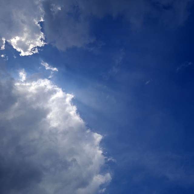 Dark. Weather forecasts with beautiful photos by Wen-ya Huang Photos in Kaohsiung City