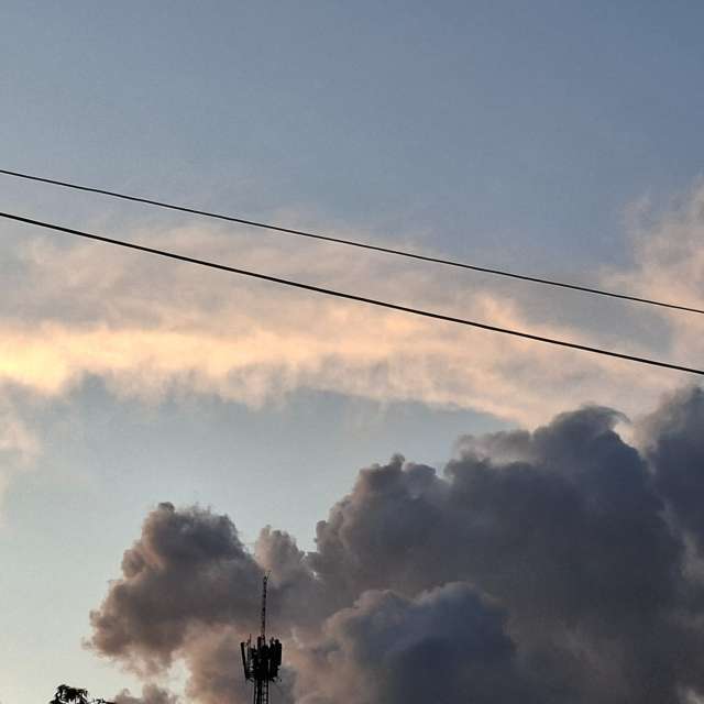 Coming. Weather forecasts with beautiful photos by Wen-ya Huang Photos in Kaohsiung City