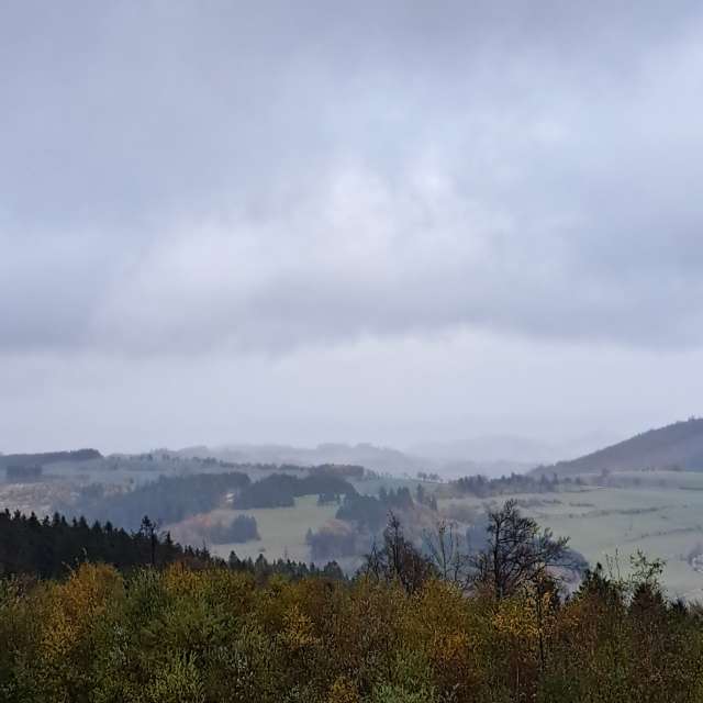 天气预报，带NikolausMinas精美的照片