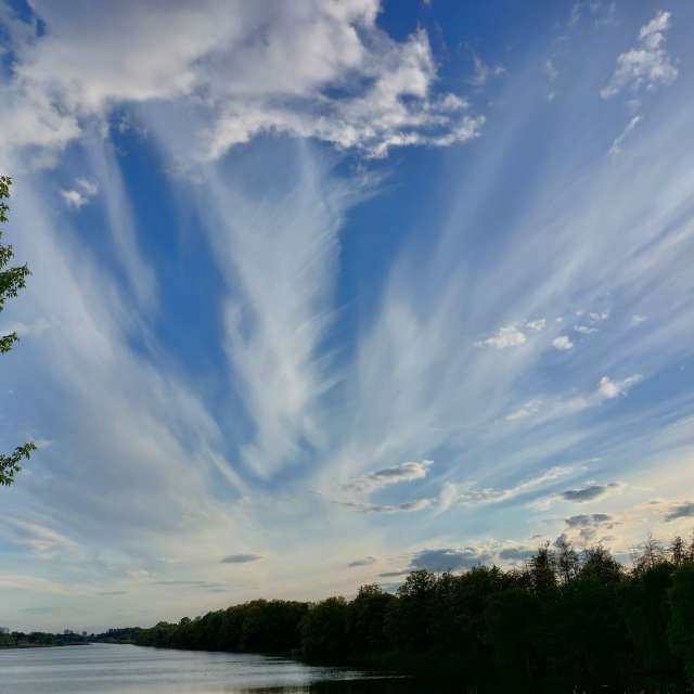 Motion. Weather forecasts with beautiful photos by Iryna Photos in Kharkiv