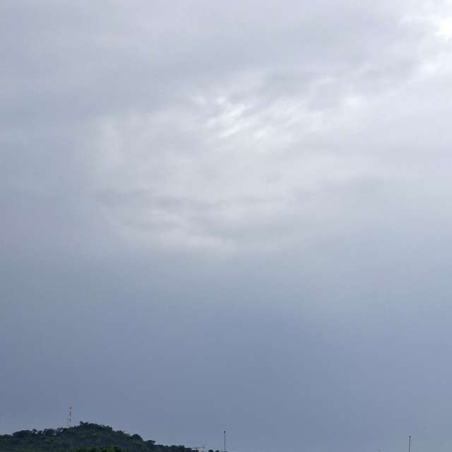 Cloudy. Weather forecasts with beautiful photos by Yvonne Huang Photos in World