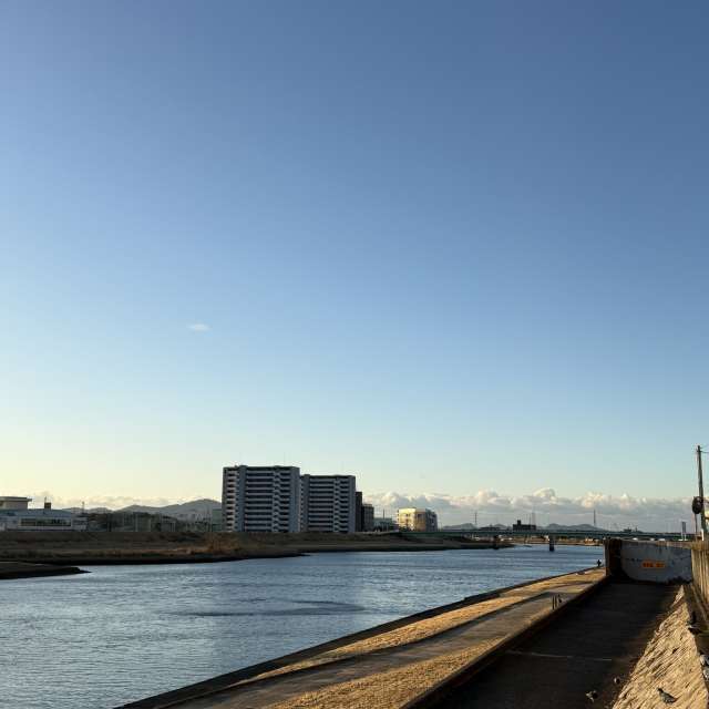 Body. Weather forecasts with beautiful photos by あさのジジ Photos in World