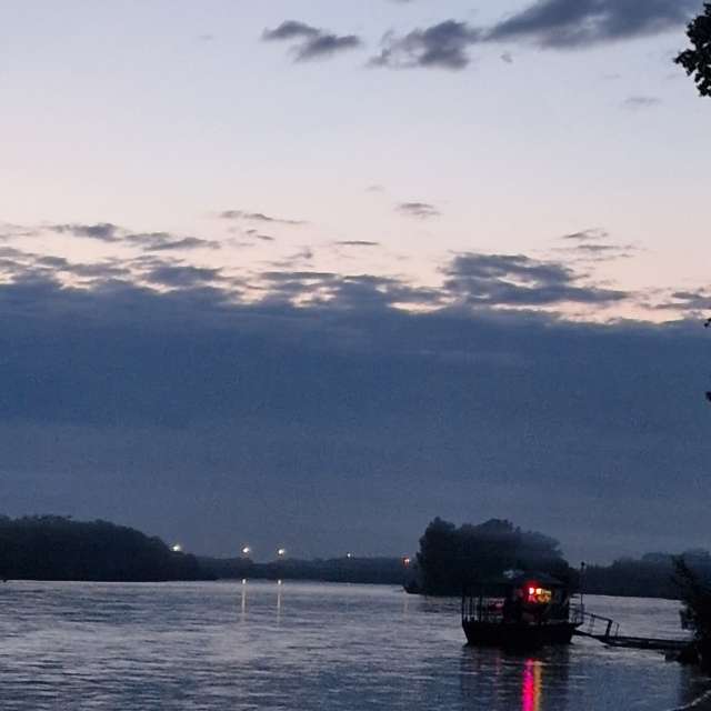 Fotos Visualizar. Previsões do tempo com lindas fotos de andriei em Gorodckoy Pliazh V Parke "Samal"