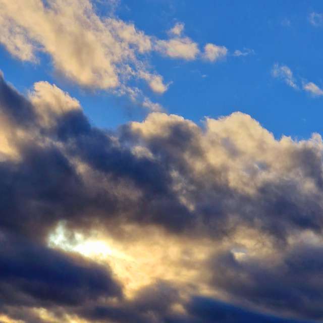 Blau. Wettervorhersagen mit schönen Fotos von Seni Fotos Velbert