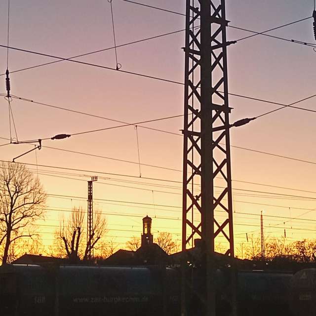 Weather forecasts with beautiful photos by Airene