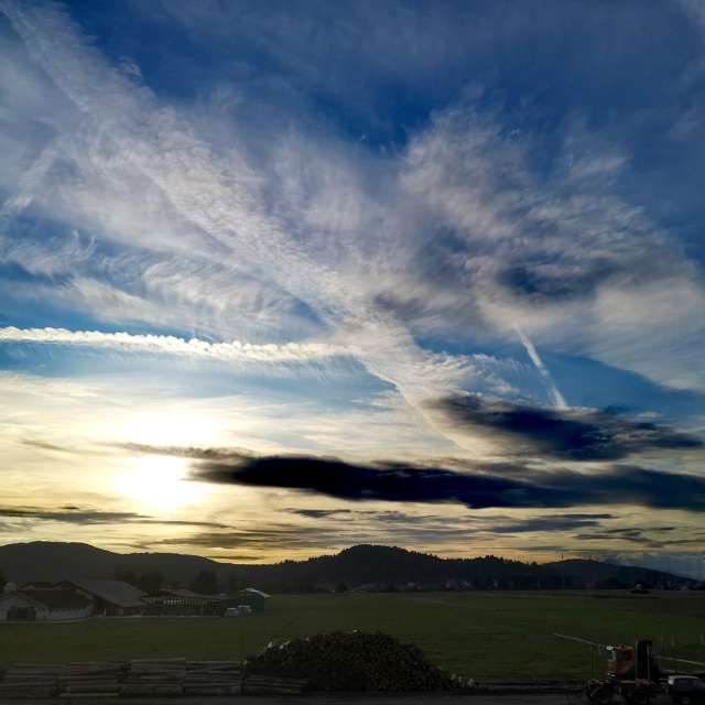 Flying. Weather forecasts with beautiful photos by Pika13 Photos in Slovenia