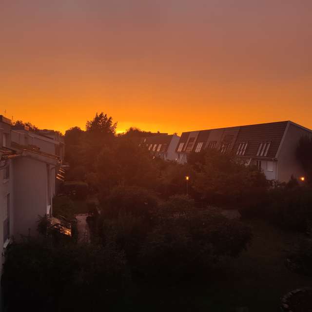 Orange. Weather forecasts with beautiful photos by Tercis Photos in Ettlingen