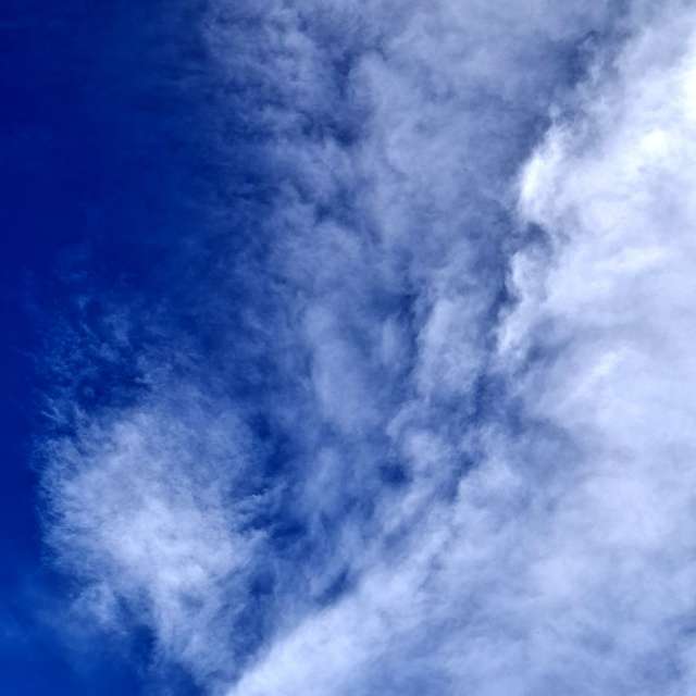 Coming. Weather forecasts with beautiful photos by Wen-ya Huang Photos in Kaohsiung City