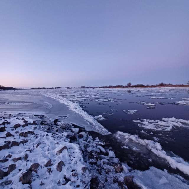 Weather forecasts with beautiful photos by Hikey