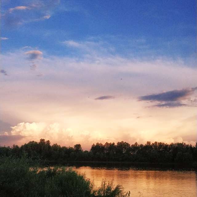 世界的天气照片. 天气预报，带Olena-13精美的照片