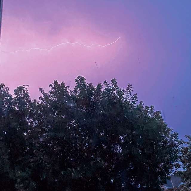 Board. Weather forecasts with beautiful photos by Lulu5523 Photos in le Plateau