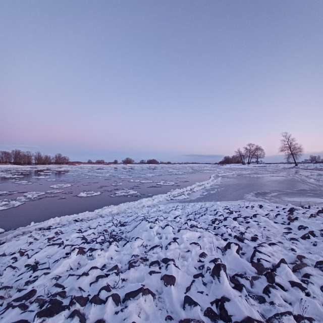 Weather forecasts with beautiful photos by Hikey