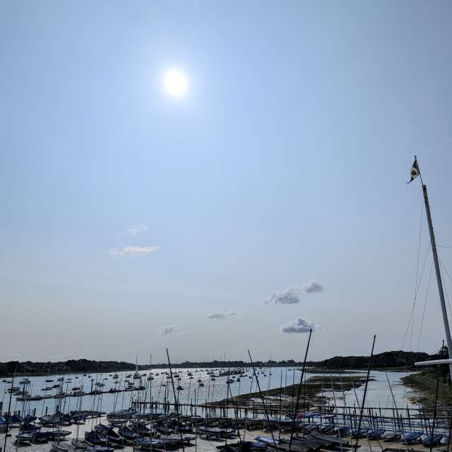 Covered. Weather forecasts with beautiful photos by Petewhites Photos in Lyne Lane