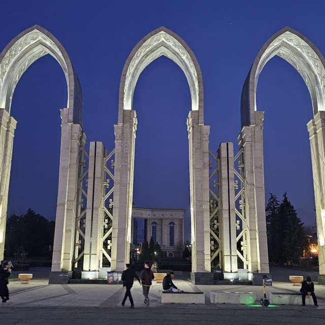 Fotos Grande. Previsões do tempo com lindas fotos de Chizh em Almaty