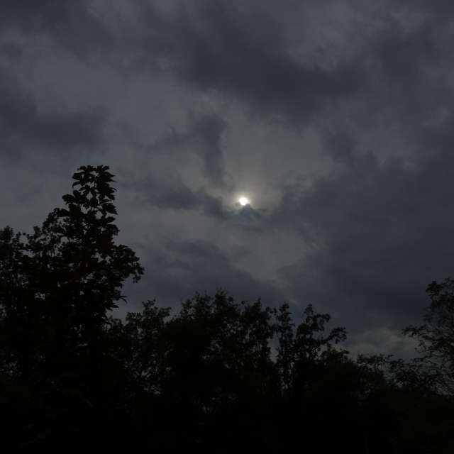 Fotos Nublado. Previsões do tempo com lindas fotos de Vasek325 em Praha 4