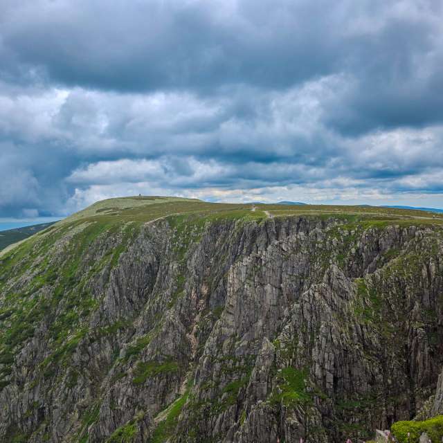 Hill. Weather forecasts with beautiful photos by Bani1972 Photos in World
