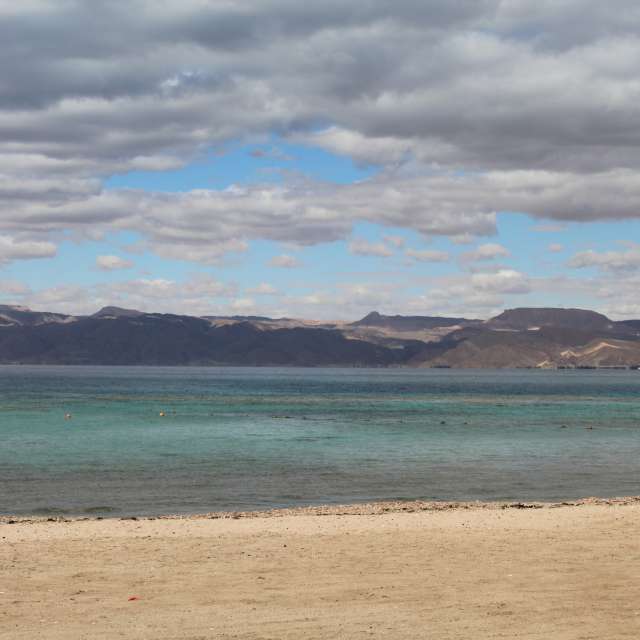 Weather forecasts with beautiful photos by Jess88