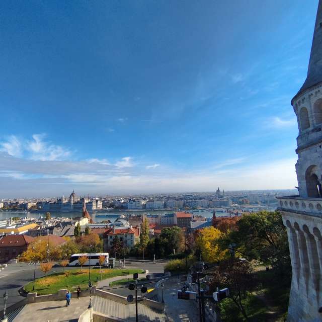 Bus. Wettervorhersagen mit schönen Fotos von Paco Fuentes Fotos Budapest