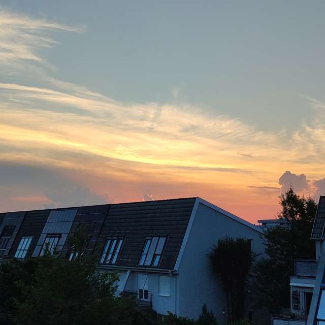 Stop. Weather forecasts with beautiful photos by Tercis Photos in Ettlingen