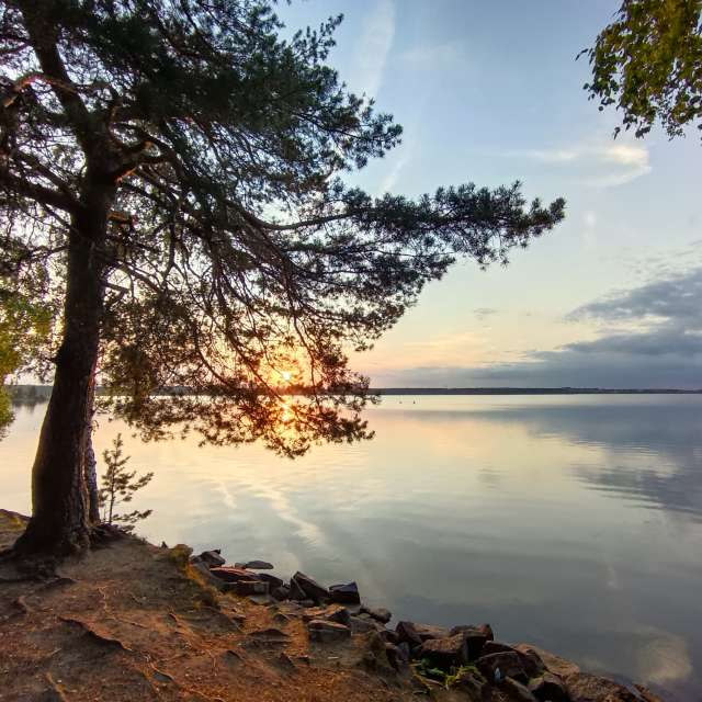 天气预报，带RUMBASTER精美的照片