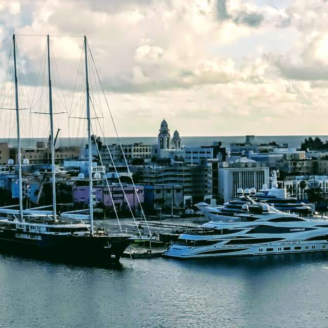 Weather forecasts with beautiful photos by boilerdude