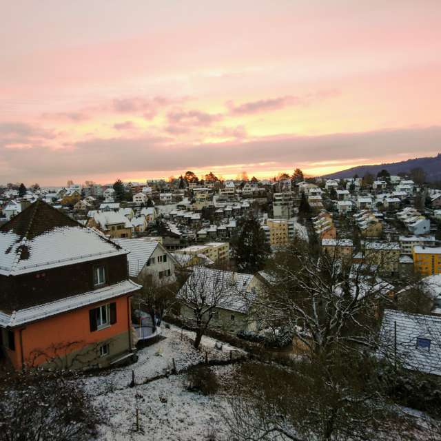 天气预报，带aida-khaldi精美的照片