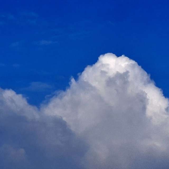 Man. Weather forecasts with beautiful photos by Wen-ya Huang Photos in World