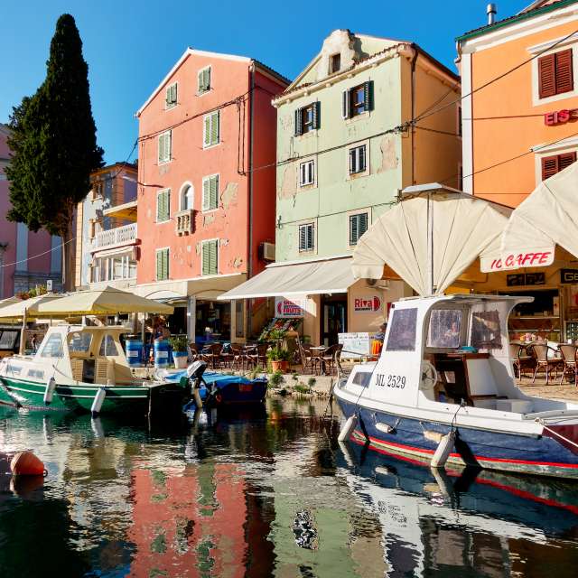 Weather forecasts with beautiful photos by jpfoto