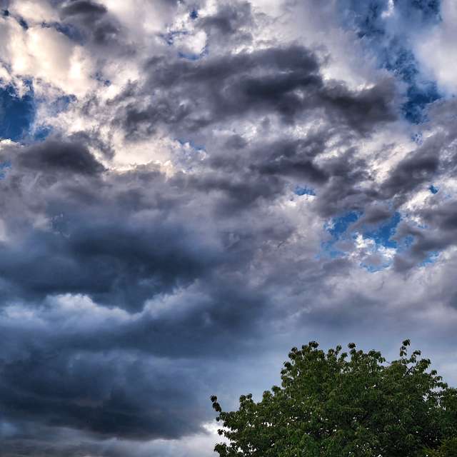 Weather forecasts with beautiful photos by George Popo