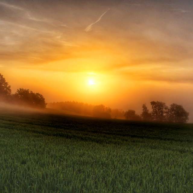 Cloudy. Weather forecasts with beautiful photos by Lotti5507 Photos in Stockum