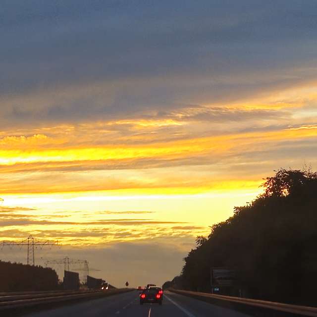 天气预报，带Lluzzilell精美的照片