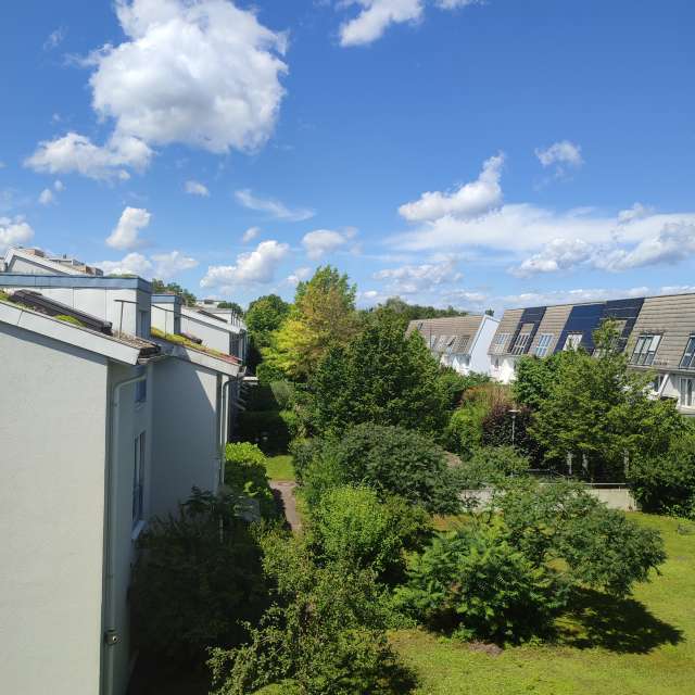 Driving. Weather forecasts with beautiful photos by Tercis Photos in Ettlingen