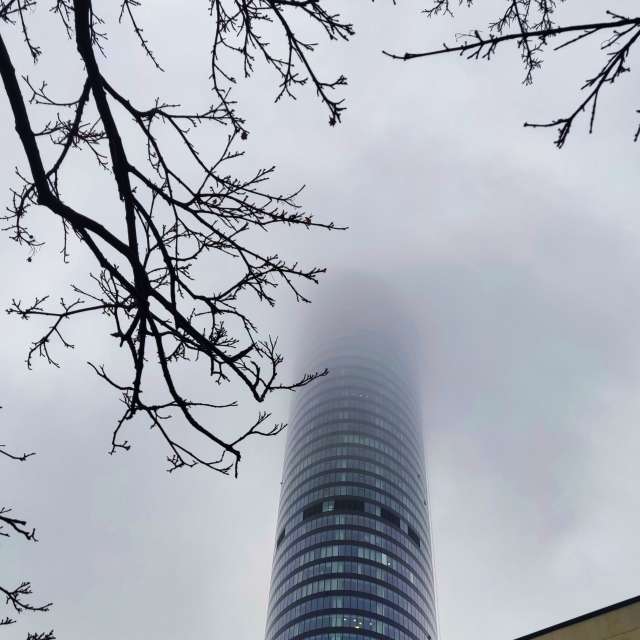 Weather forecasts with beautiful photos by VersusPoint