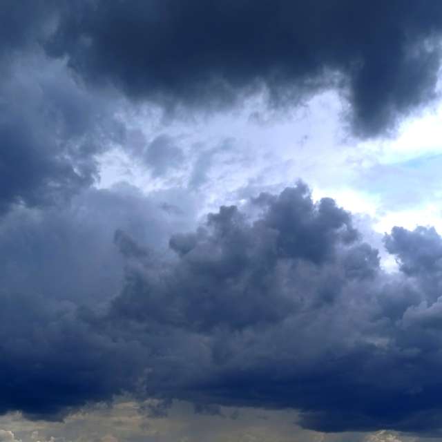 Cloudy. Weather forecasts with beautiful photos by darluniau Photos in Ukraine