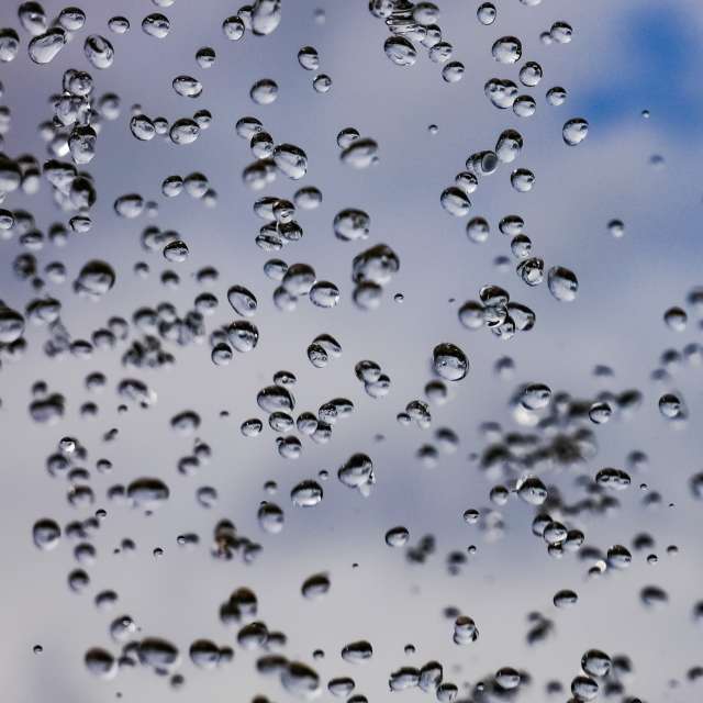 Photos Pluie. Prévisions météo avec de superbes photos de Miloš_SK de Sereď