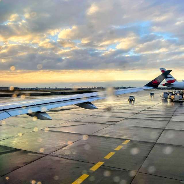 Parked. Weather forecasts with beautiful photos by Lulu5523 Photos in Madrid