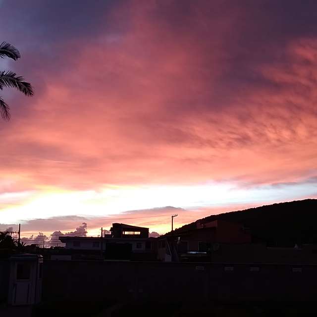 Fotos del Oscuro. Pronósticos del tiempo con hermosas fotos de Ramiro Simao en Florianópolis