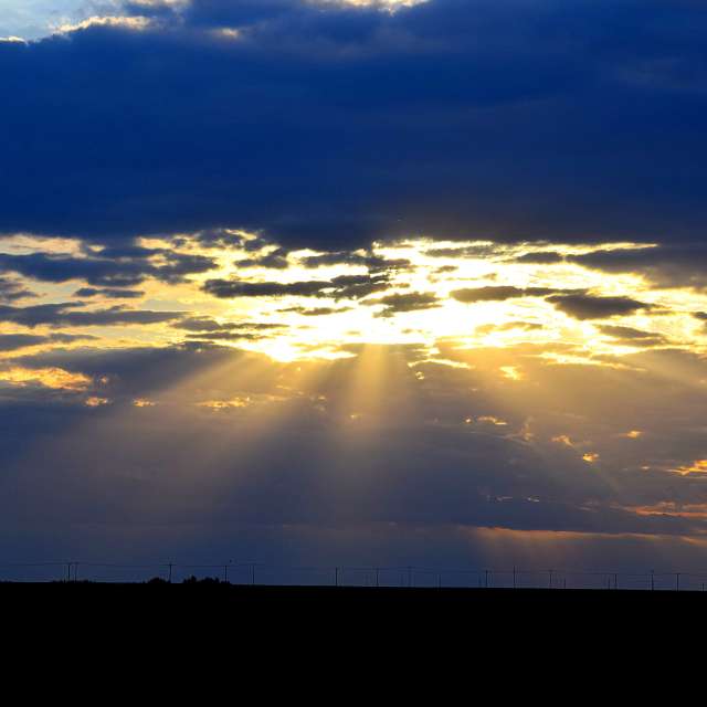 Weather forecasts with beautiful photos by ConstantinR