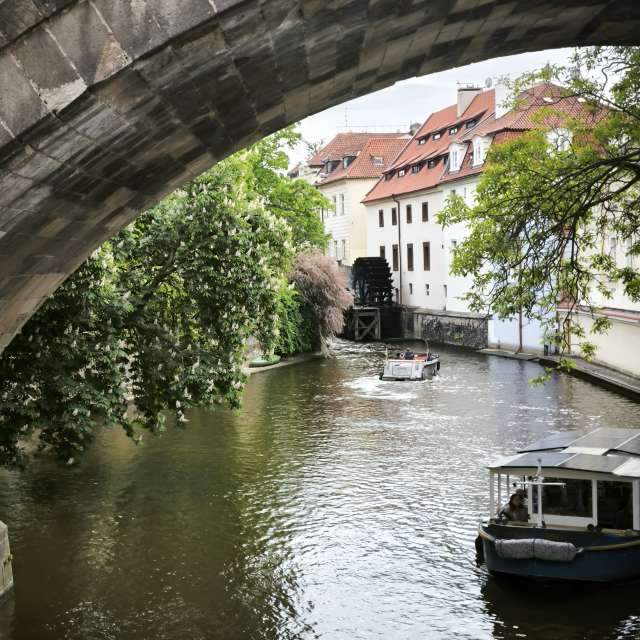Photos Conduite. Prévisions météo avec de superbes photos de Adraj de Malá Strana