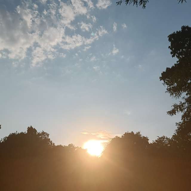 Fotos del Atardecer. Pronósticos del tiempo con hermosas fotos de YanBog en București