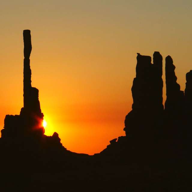 Fotos del Sol.. Pronósticos del tiempo con hermosas fotos de Richtoldi en Oljato-Monument Valley