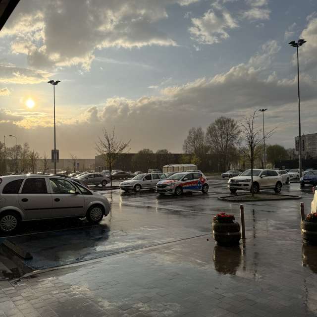 Parked. Weather forecasts with beautiful photos by Svet-Lana Photos in Rīga